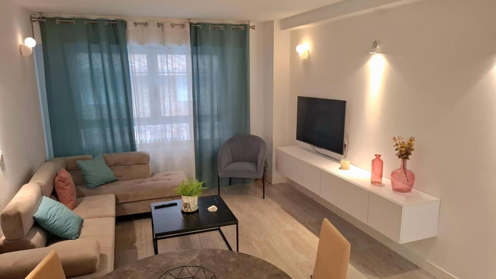Moderno Apartamento Con Garaje Privado En El Centro De Виго Экстерьер фото